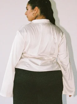 Princess Polly Anni Satin Shirtcurve Cream Clearance