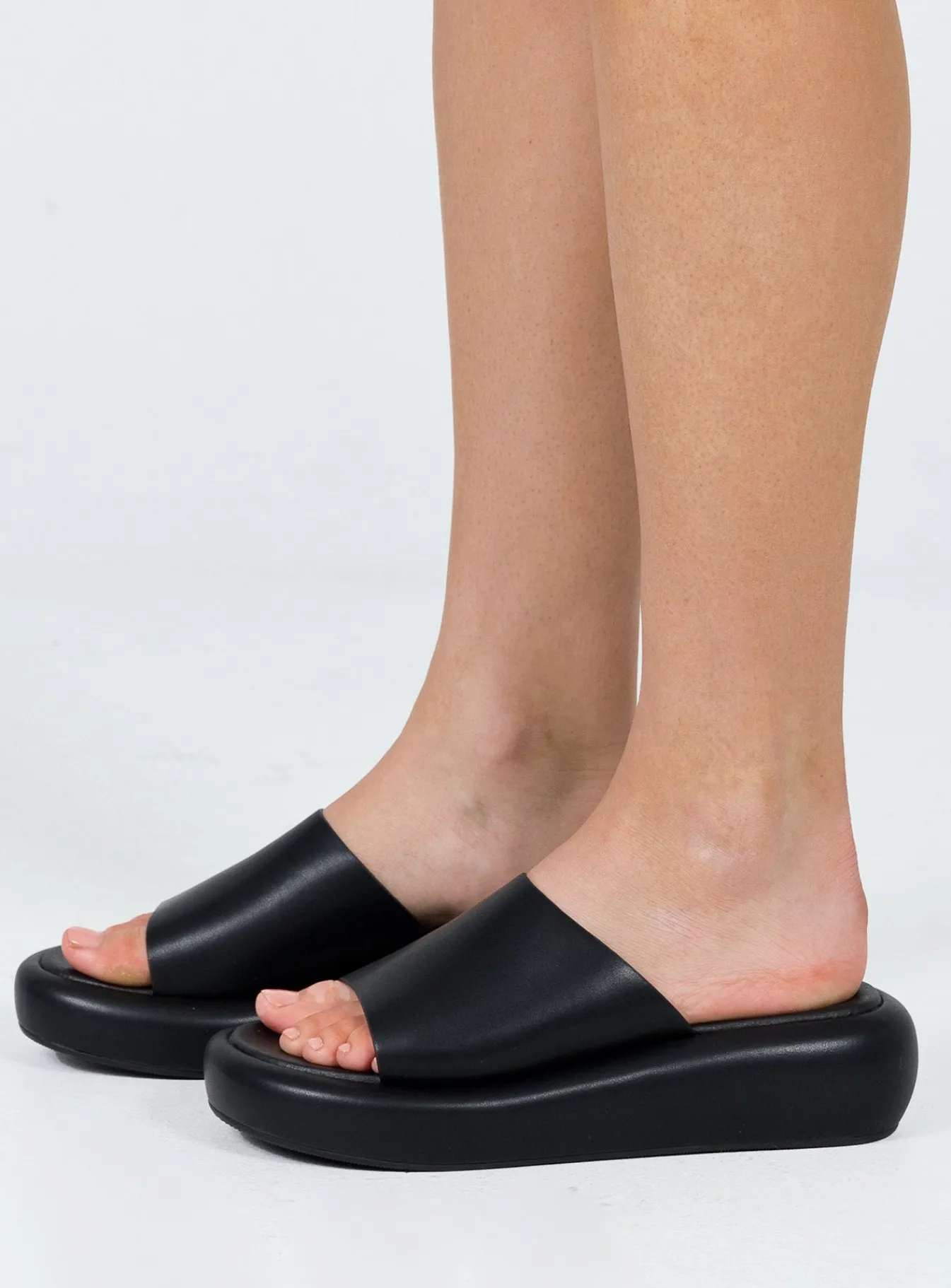Princess Polly Armell Slides Black Cheap