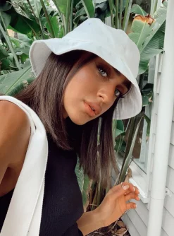 Princess Polly Canvas Bucket Hat White Clearance