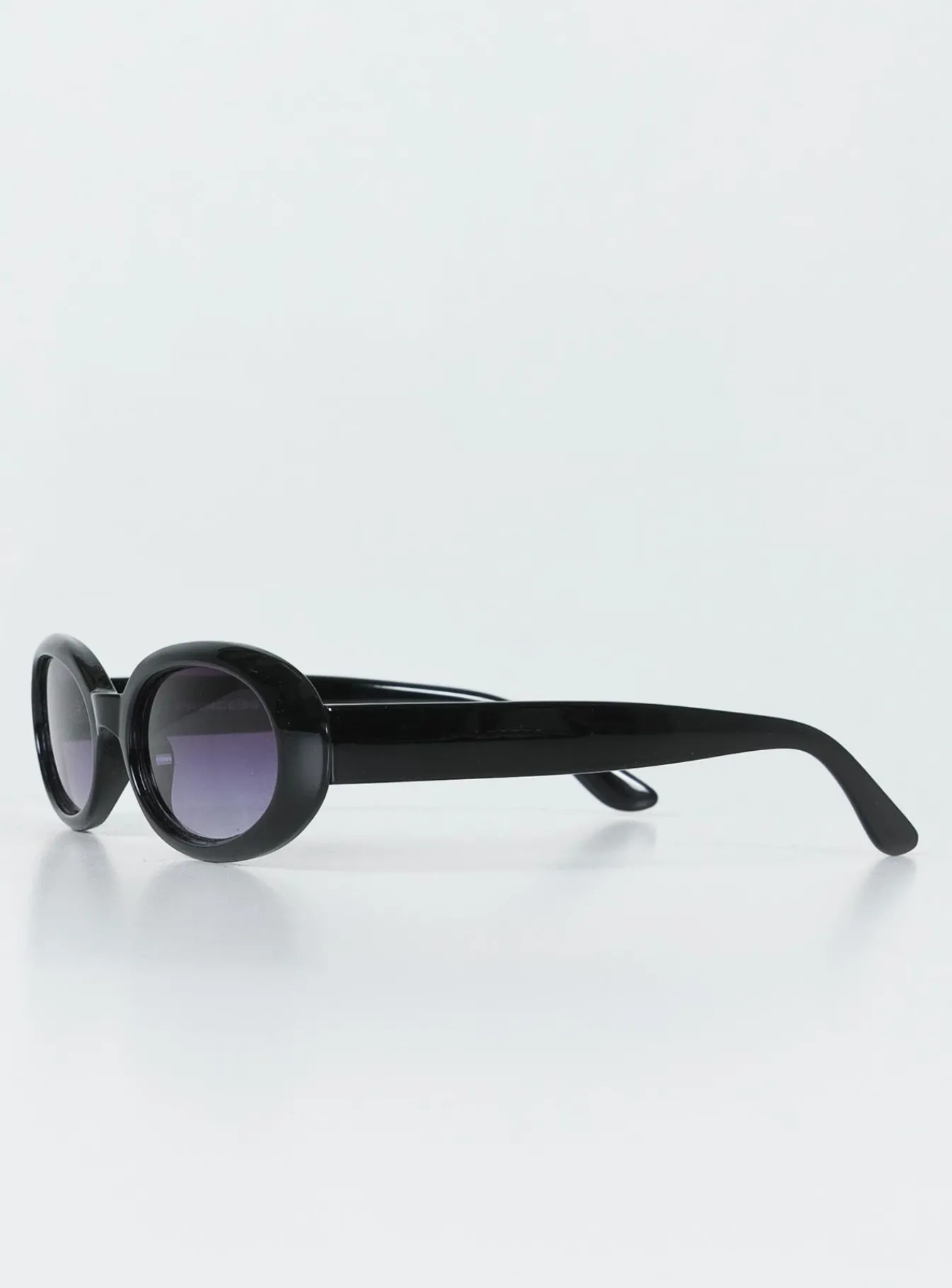 Princess Polly Caxton Sunglasses Black Best Sale