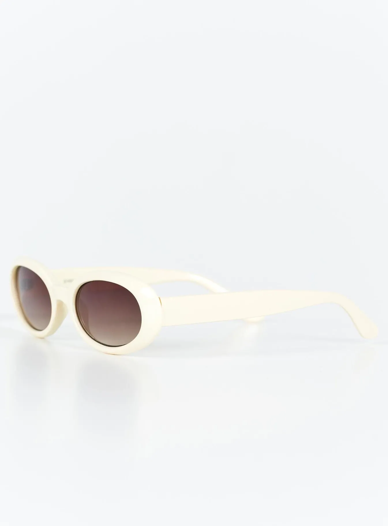 Princess Polly Caxton Sunglasses Beige Hot