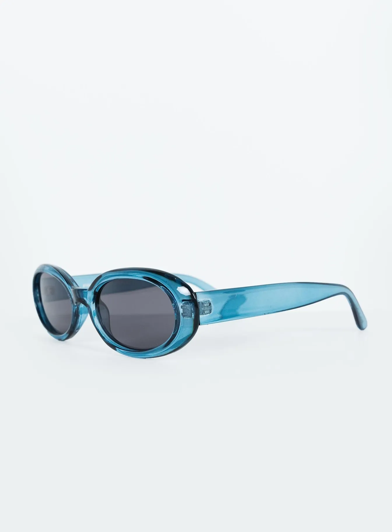Princess Polly Caxton Sunglasses Blue Outlet