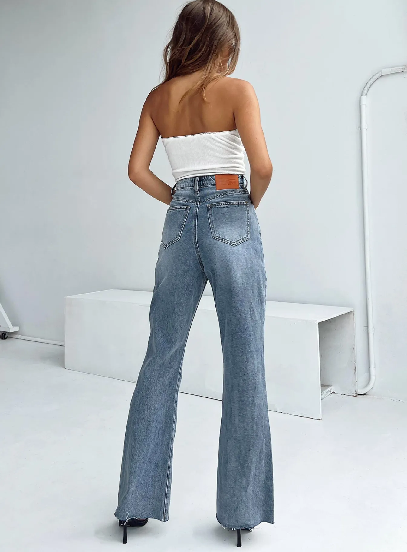 Princess Polly Chandra Flare Jeans Mid Wash Denim Shop