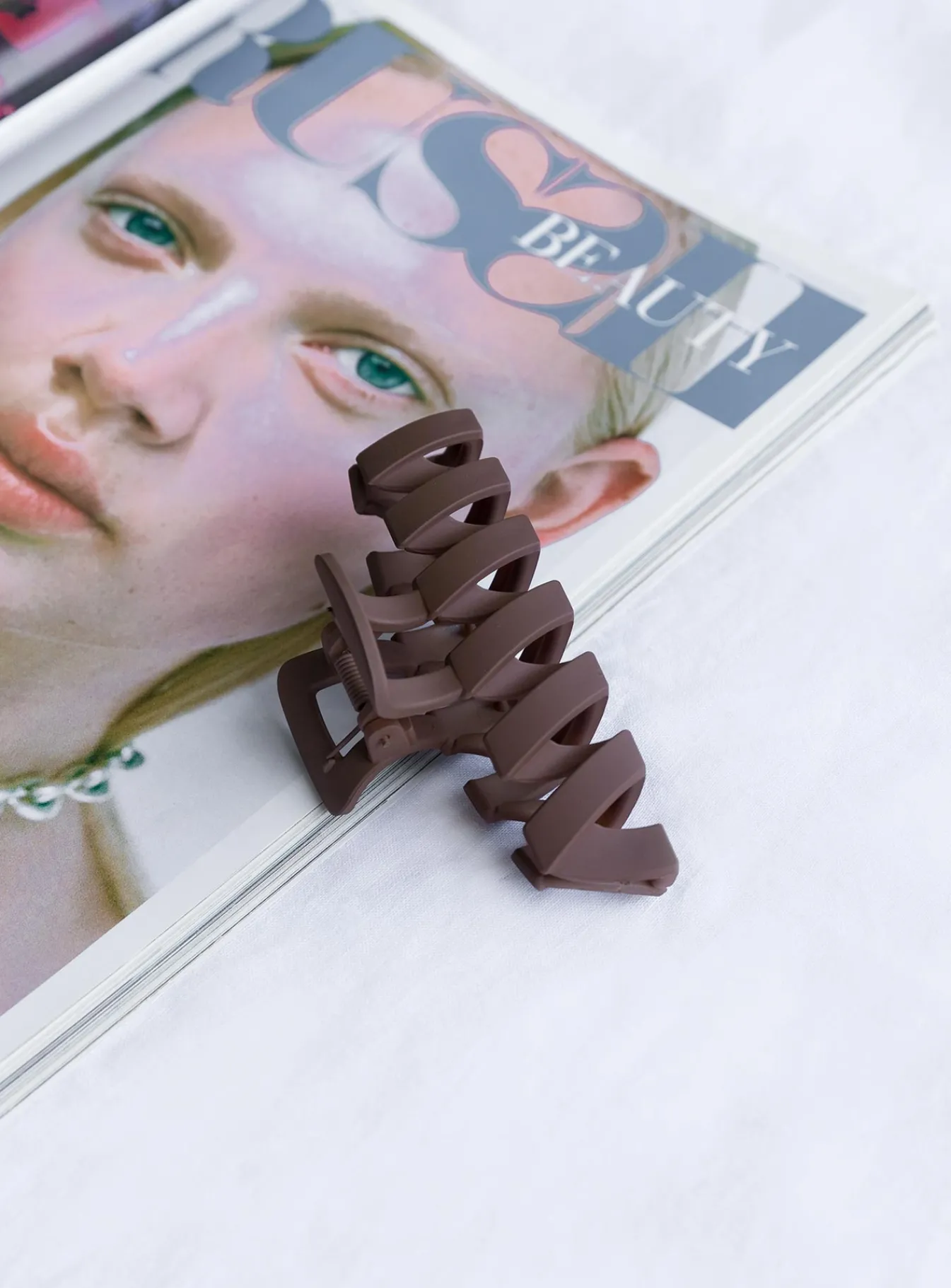 Princess Polly Cinna Hair Clip Chocolate Brown Store