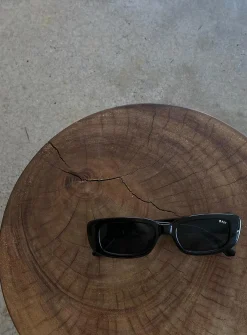 Princess Polly Creeper Sunglasses  Black Fashion