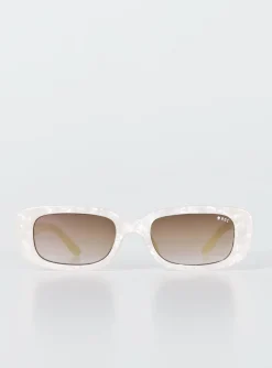 Princess Polly Creeper Sunglasses Pearl White Clearance