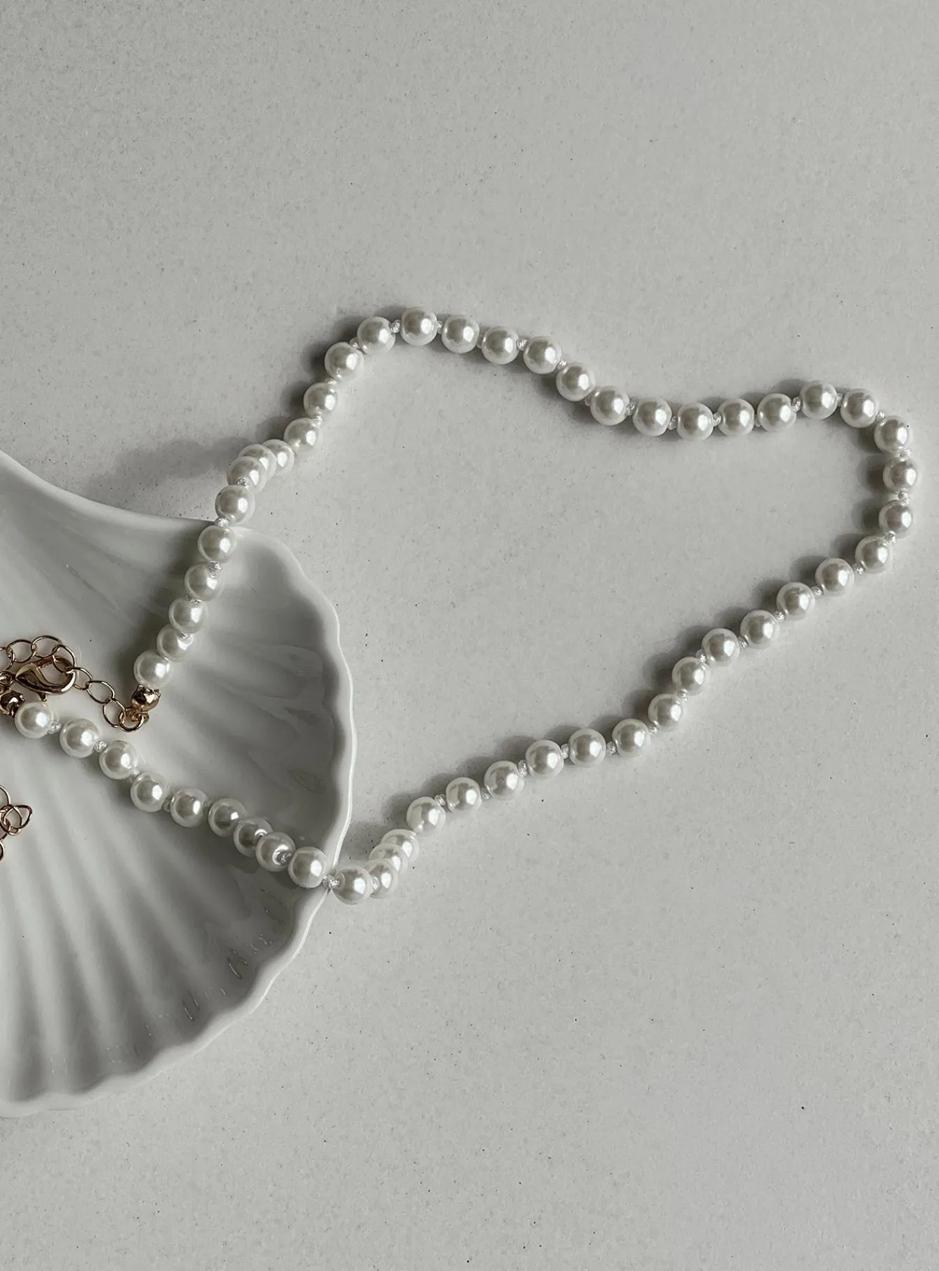Princess Polly Dream On Necklace Gold / White Cheap