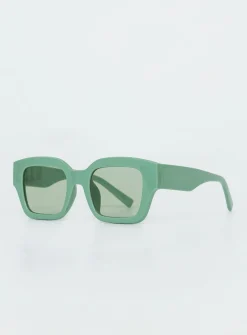 Princess Polly Dutton Sunglasses Green Flash Sale