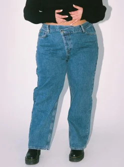 Princess Polly Holly Asymmetric Straight Leg Jeancurve   Denim Fashion