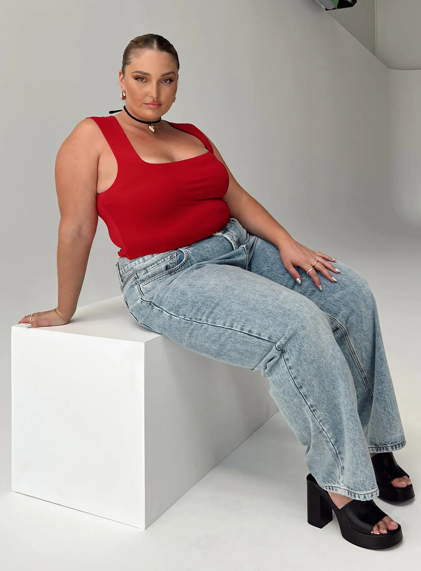 Princess Polly Holly Asymmetric Straight Leg Jean Light Washcurve Denim Best Sale
