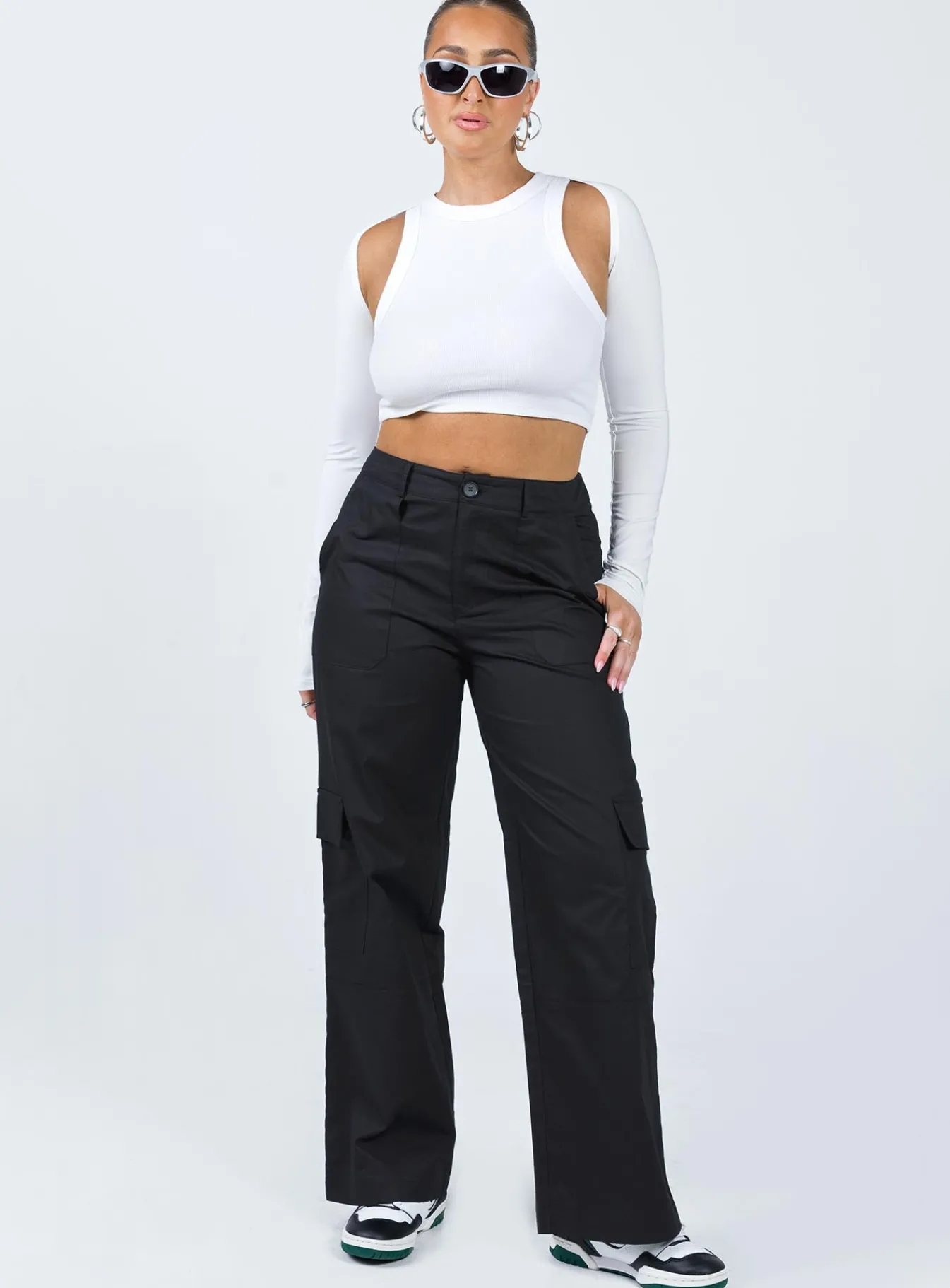 Princess Polly Luna Mid Rise Cargo Pants Black Hot