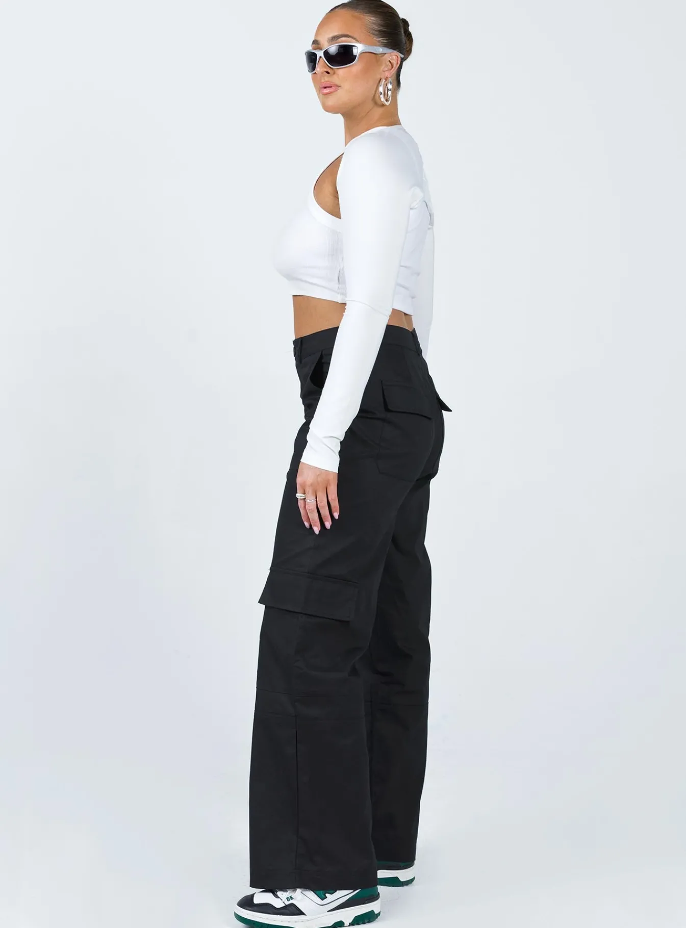Princess Polly Luna Mid Rise Cargo Pants Black Hot