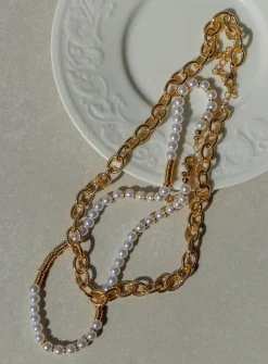 Princess Polly Mathias Necklace/ Pearl   Gold Best