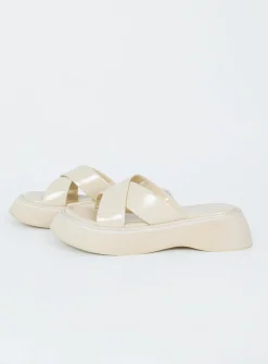 Princess Polly Matrix Flats All Over  Cream New