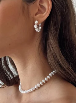 Princess Polly Neaman Pearl Hoop Earrings/ White   Gold Hot