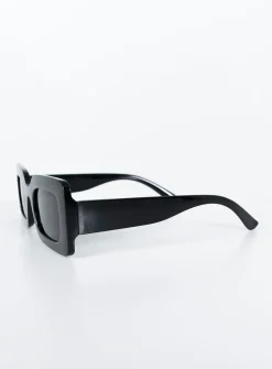 Princess Polly Prosser Sunglasses Black Cheap