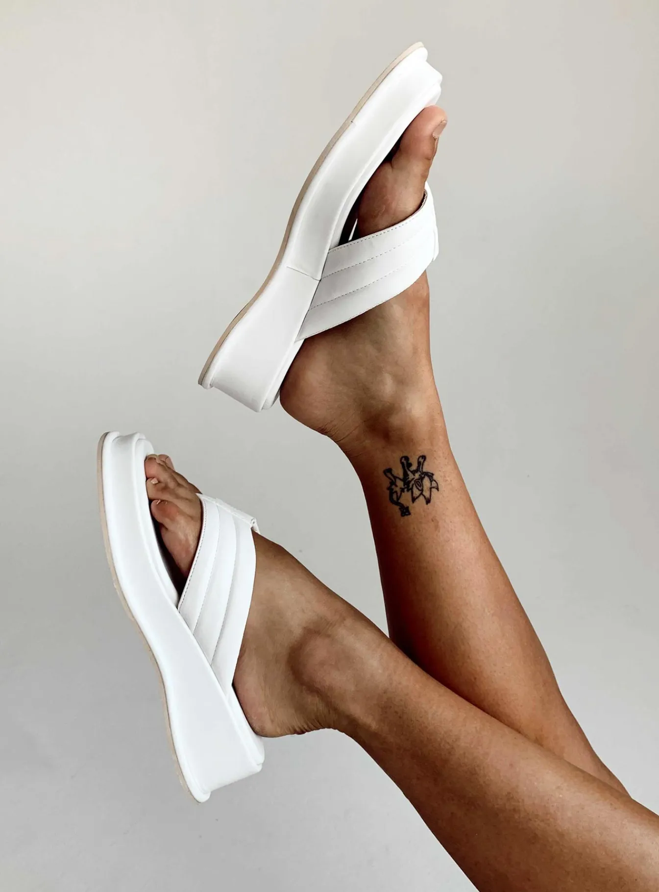 Princess Polly Pump It Up Platforms White Clearance