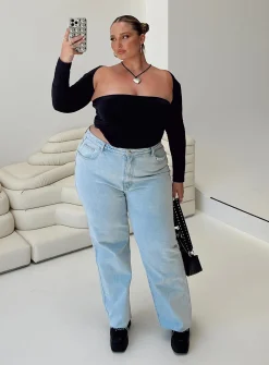Princess Polly Queenstown Straight Leg Jeans Light Wash Denim Curve   Blue Clearance