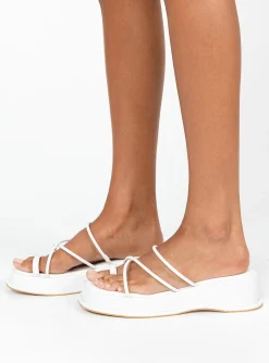 Princess Polly Safin Sandals White Outlet