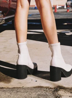 Princess Polly Stillwater Platform Boots Cream Cheap