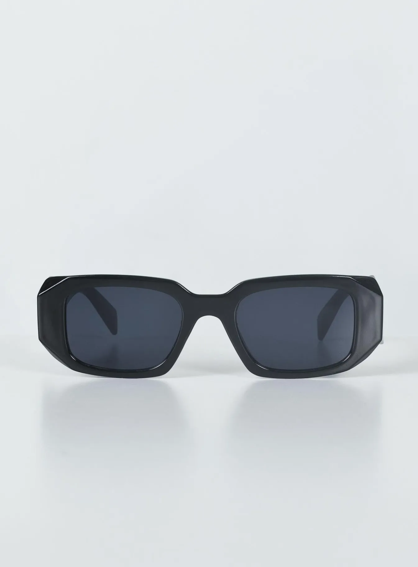 Princess Polly Summerside Sunglasses Black Best
