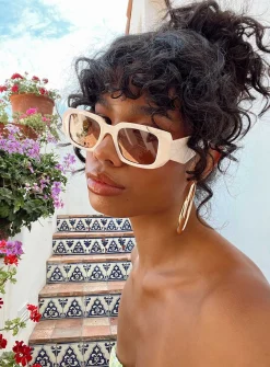 Princess Polly Summerside Sunglasses  Cream Fashion
