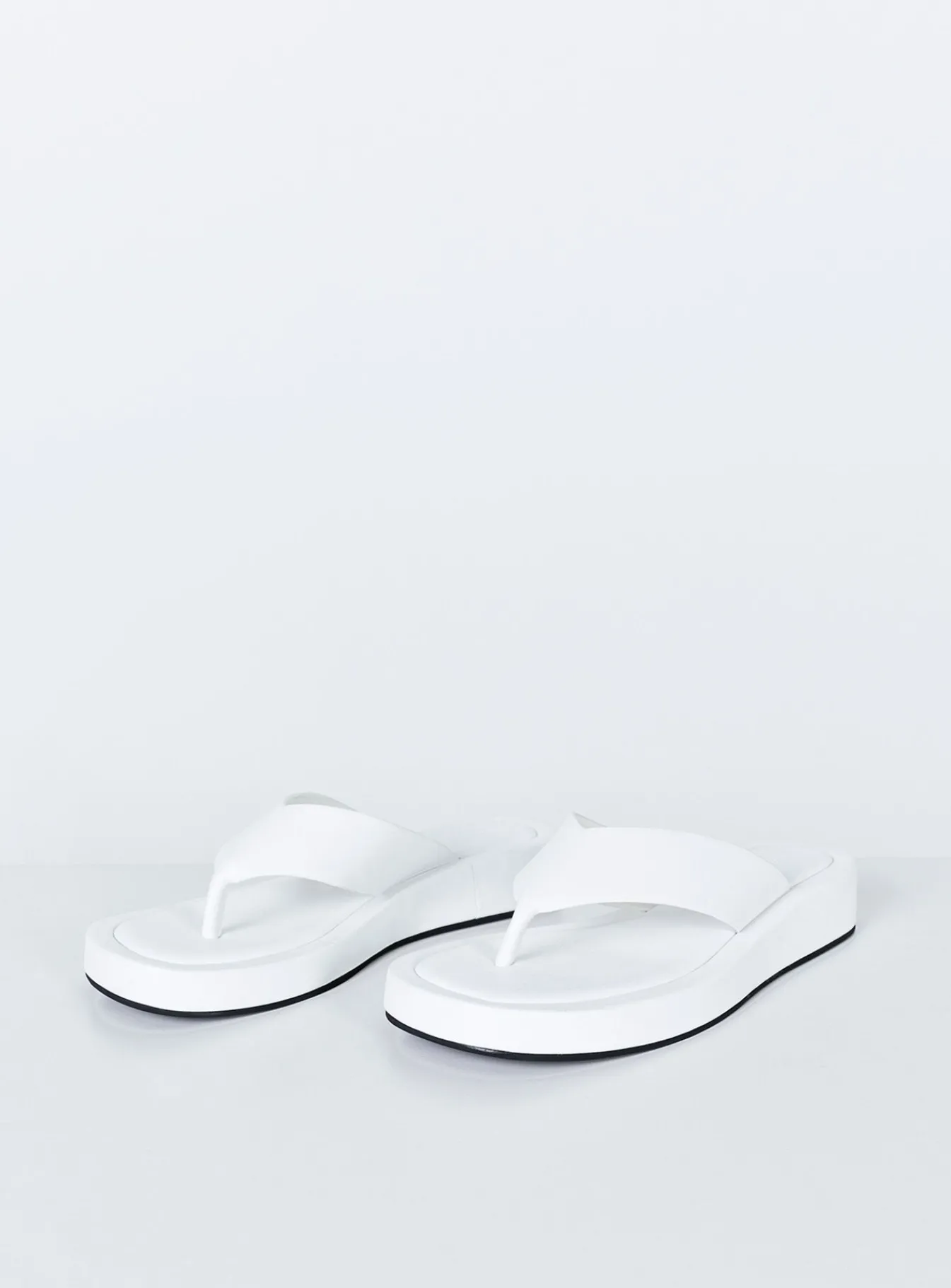 Princess Polly Tampa Sandals White New