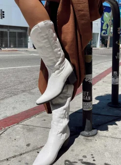 Princess Polly Therapy Clayton Boots  White Outlet