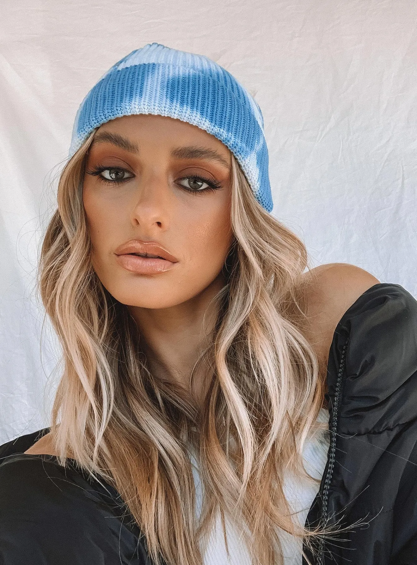 Princess Polly Tye Me Downbeanie Blue / White Sale