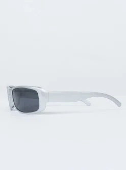 Princess Polly Wallace Sunglasses Chrome Online