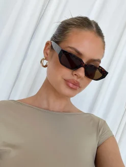 Princess Polly Winnick Sunglasses Tort Fashion